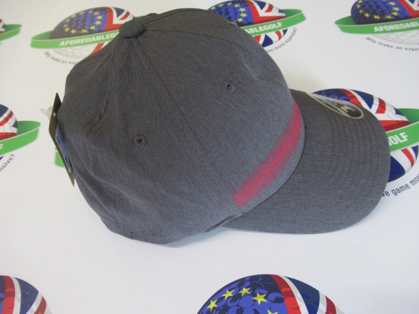 Callaway Straight Shot Flexfit Grey/Red Adjustable Golf Cap