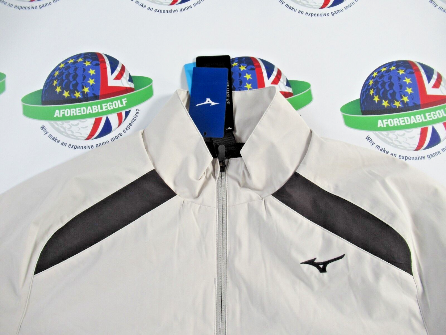 Mizuno Breath Thermo Move Tech Jacket Grey UK Size Medium