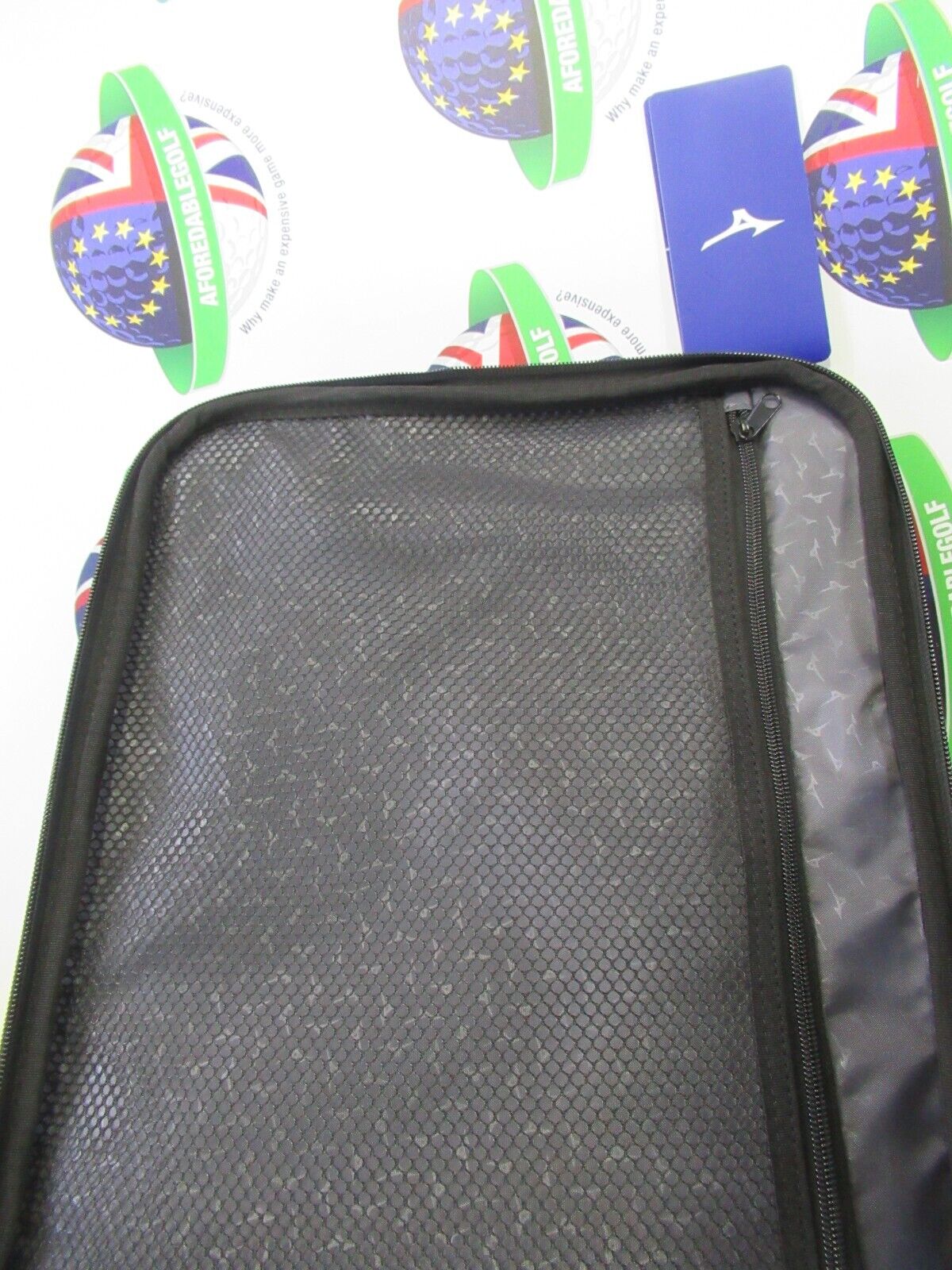Mizuno Onboarder Hand Luggage Suit Case