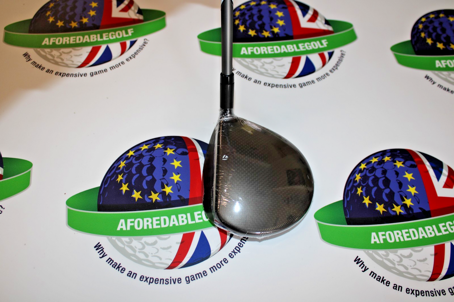 47704595