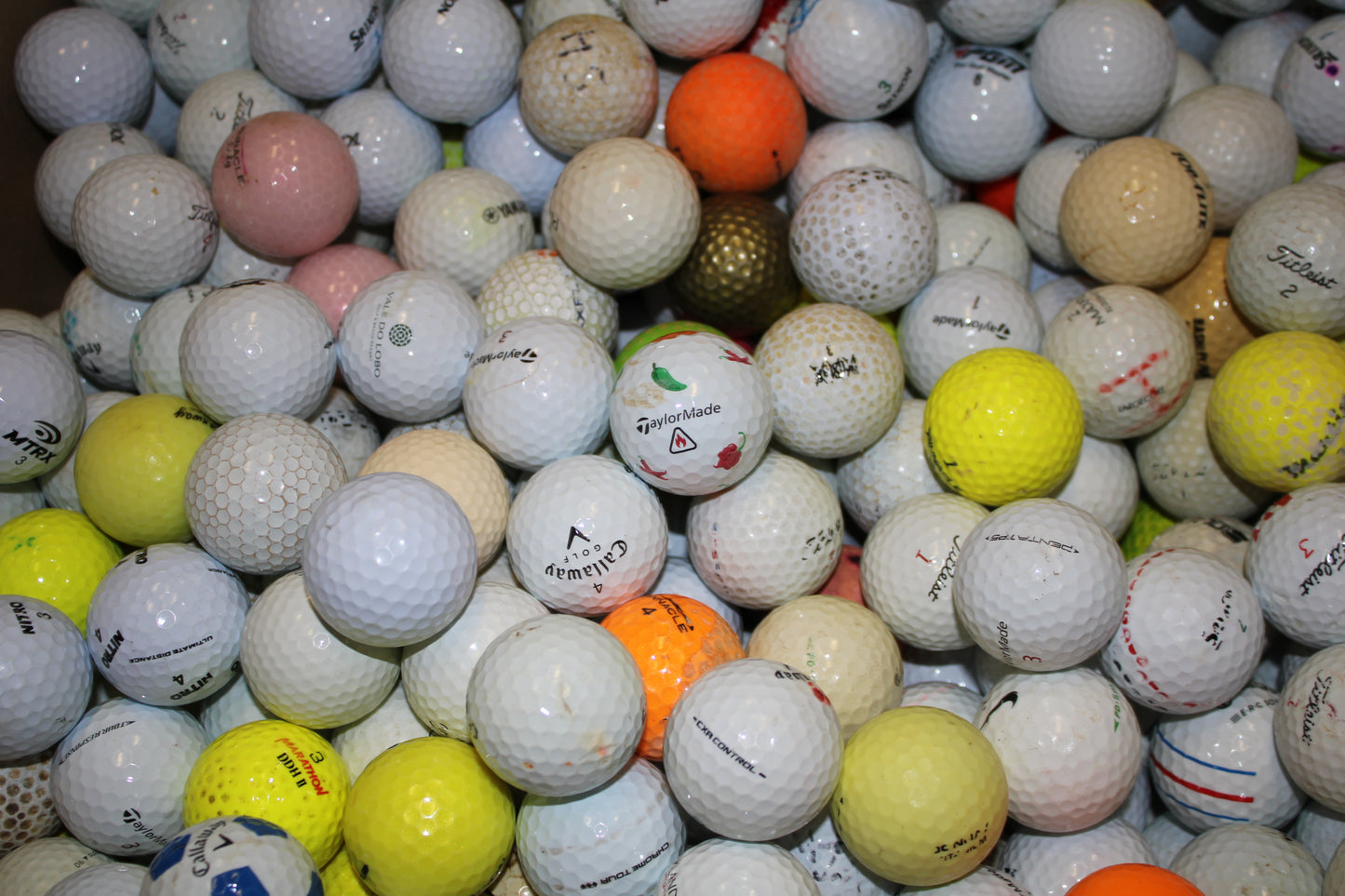 100 Practice Grade Golf Balls