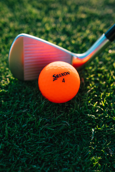 12 Srixon SOFT FEEL BRITE Matte Finish Orange 2024 Golf Balls